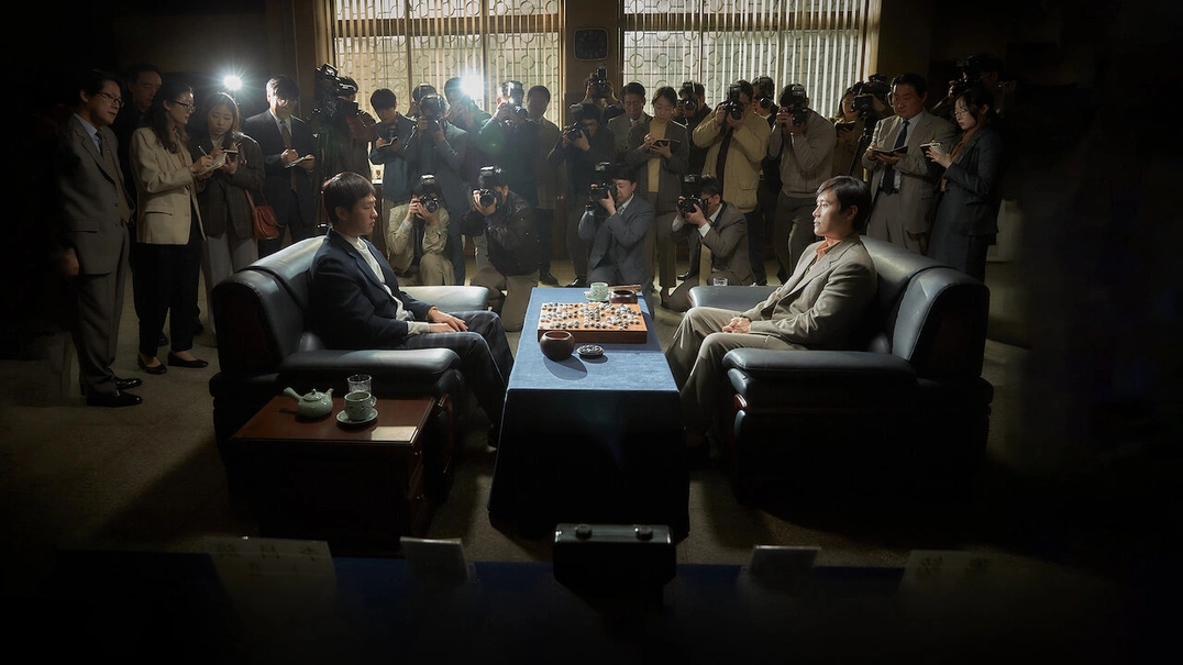 한 집에서 함께 살며 바둑을 가르치며 배우던 사제관계의 두 사람의 명승부