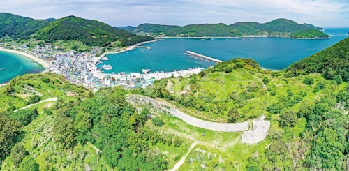 연덕마을 언덕 배경장소 거제 구조라진성