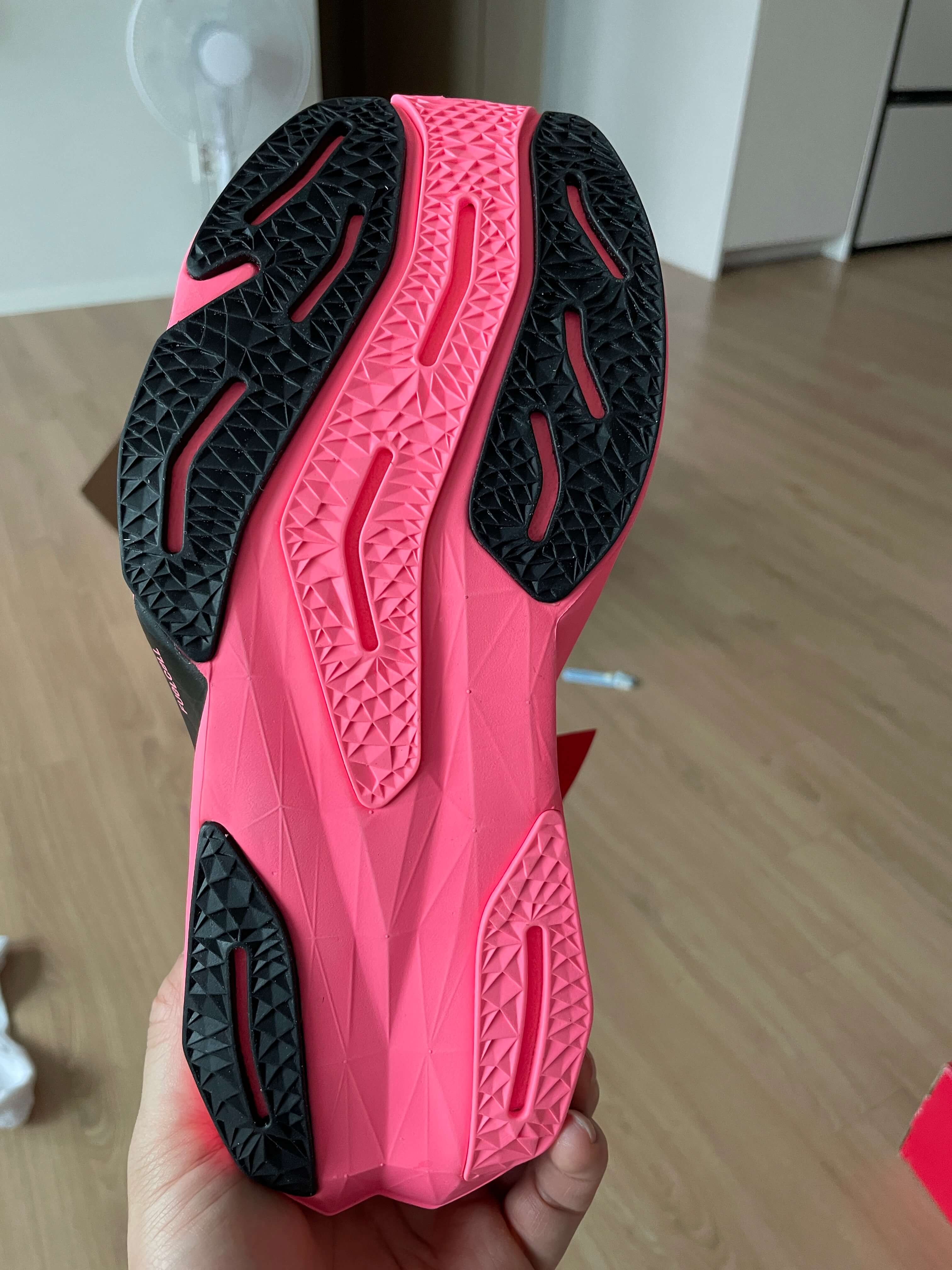 뉴발란스 퓨어셀 레벨 v4 