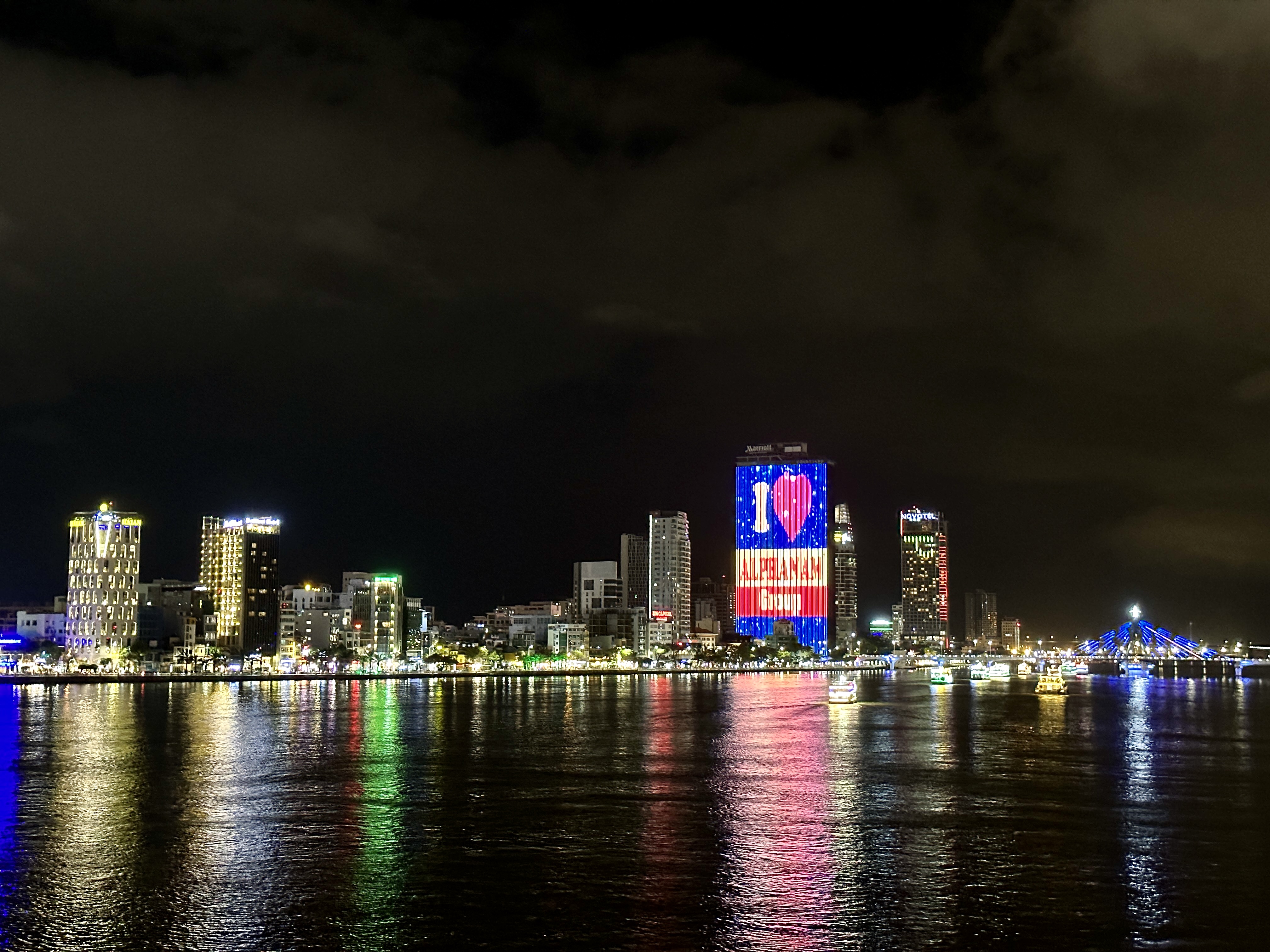 멋진 다낭 한강 야경