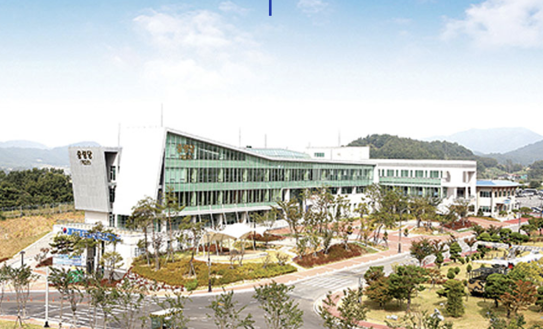 국립영천호국원 충령당 전경