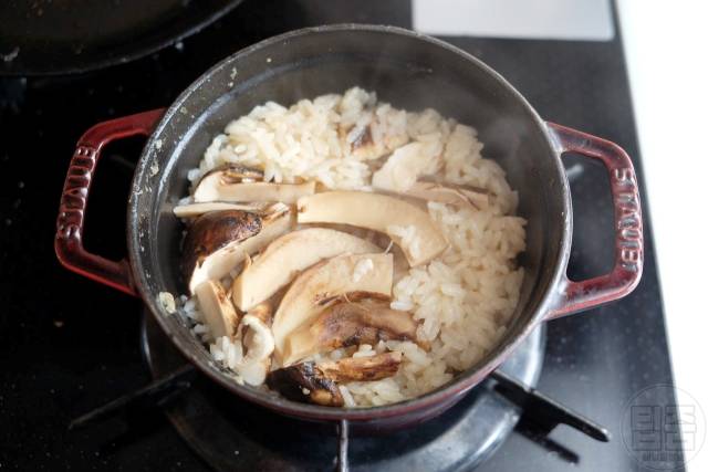 송이버섯밥 만들기 냄비밥