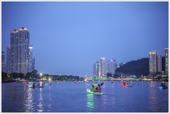 부산 LED 카약체험