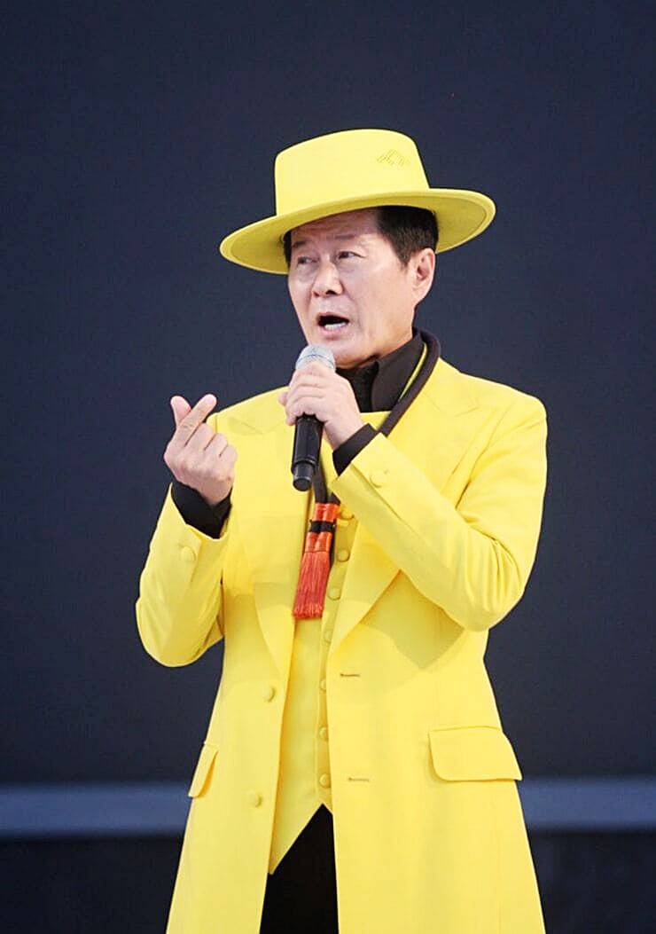 가수-태진아