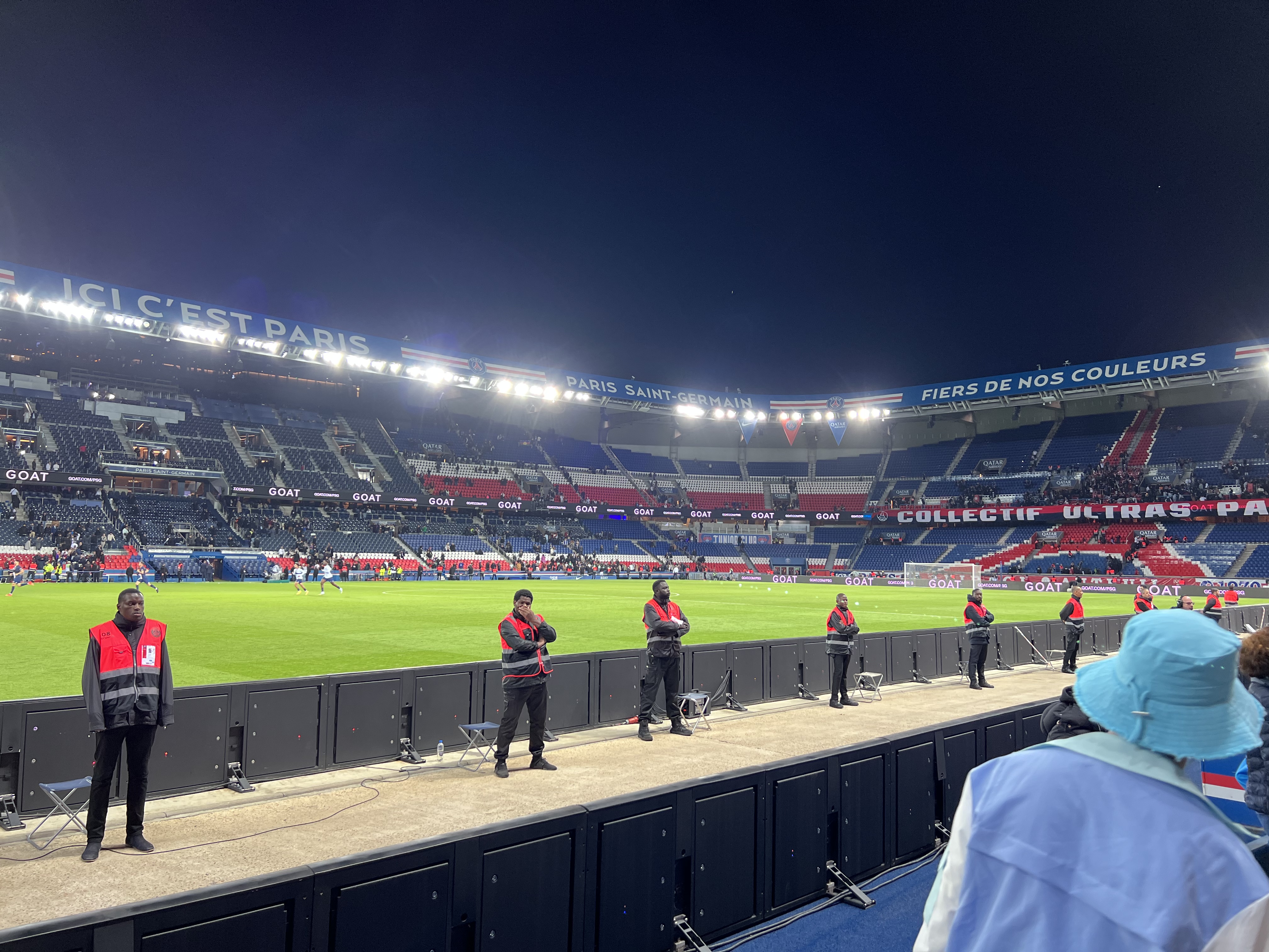 파리생제르망경기장전경