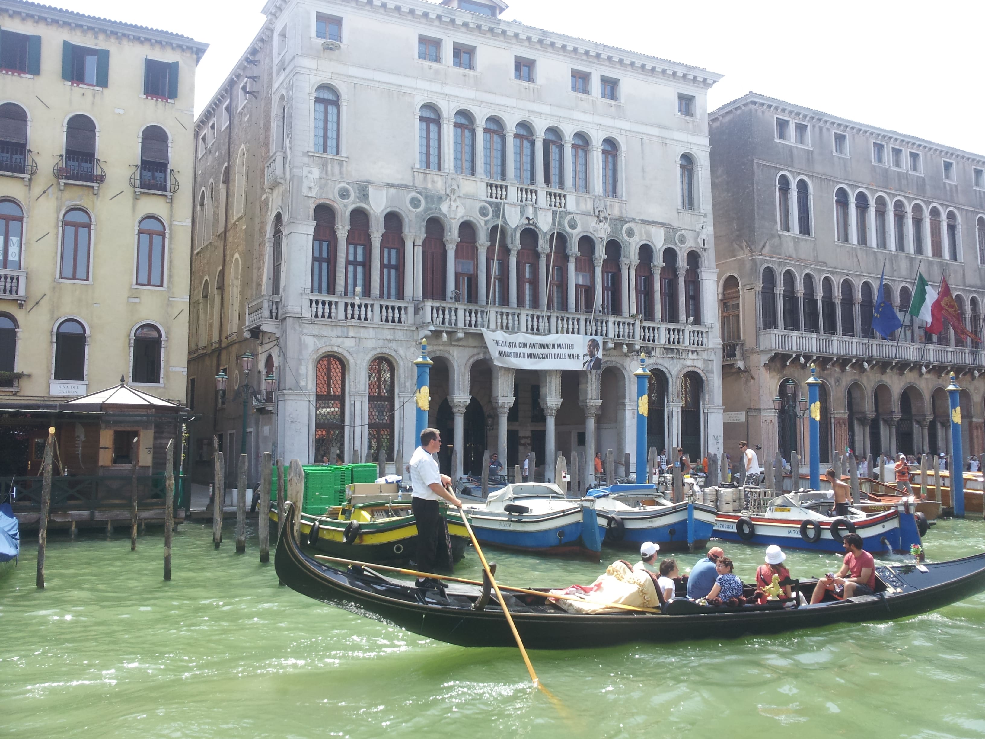 베네치아 곤돌라와 풍경