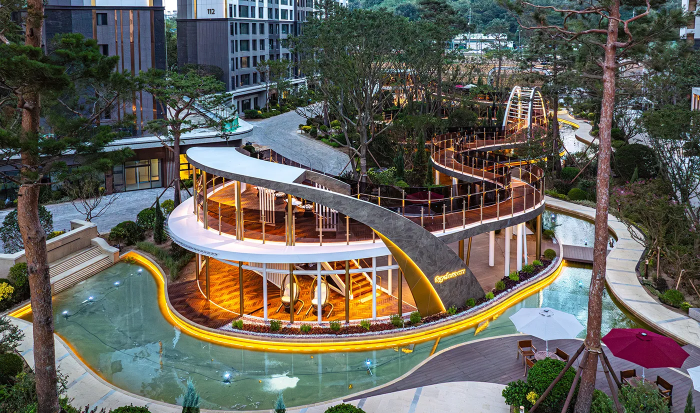 랜드마크 시설 대형휴게시설 스카이워크 및 티하우스