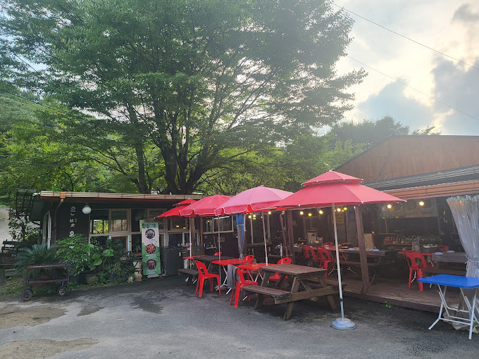 포천 계곡 삼겹살집 '은빛호수'