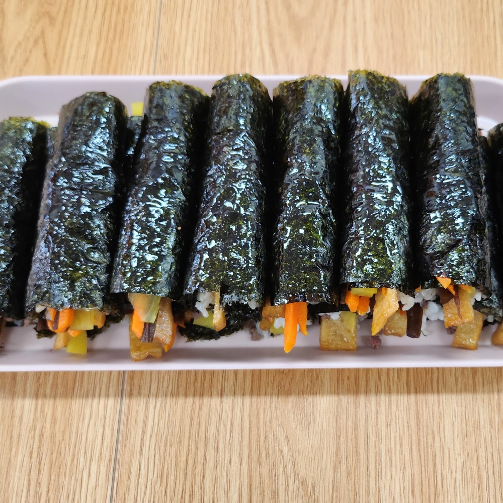 고양이라면가게 대표 꼬마김밥