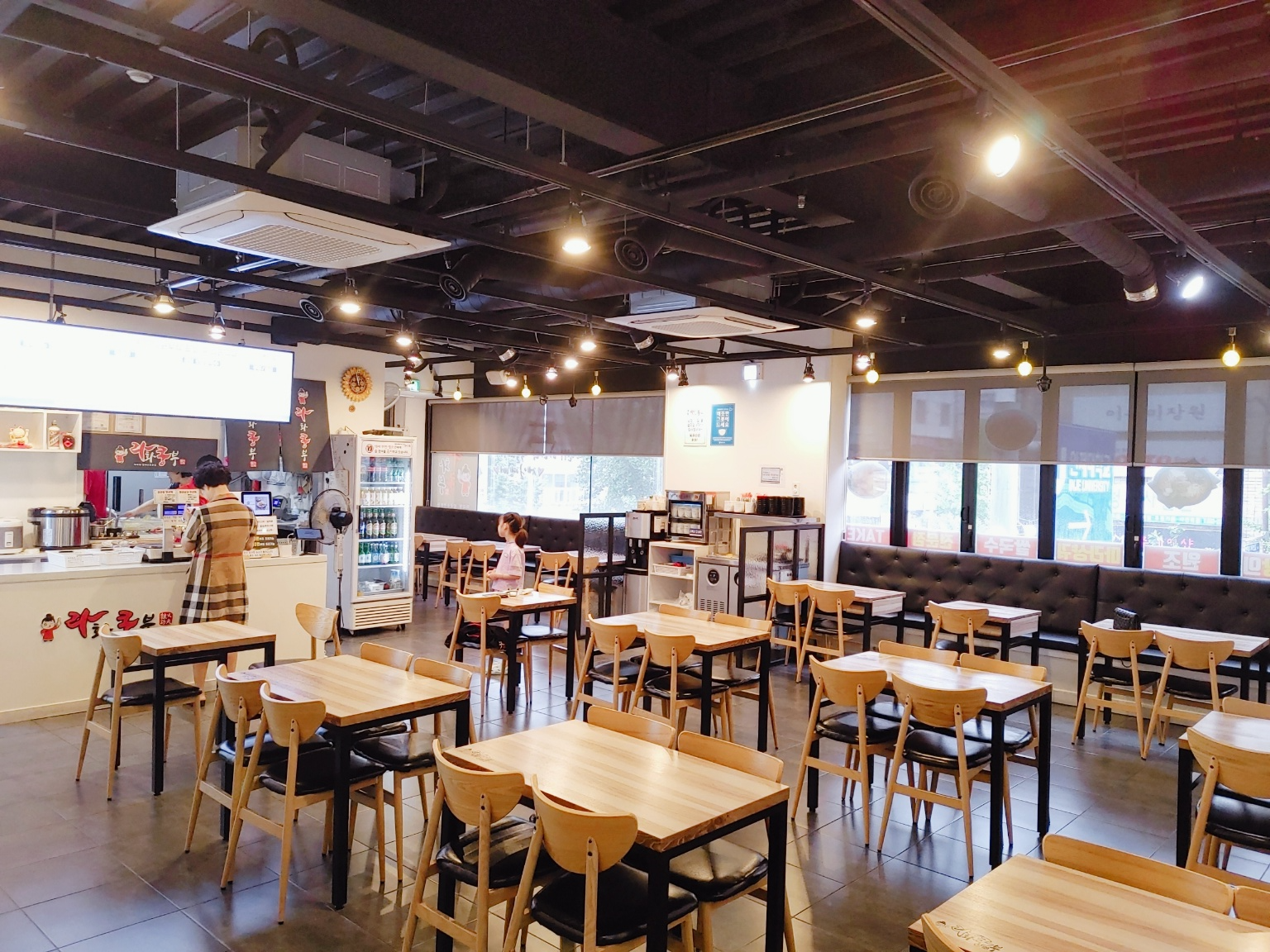 라화쿵부 김해 인제대점 실내내부