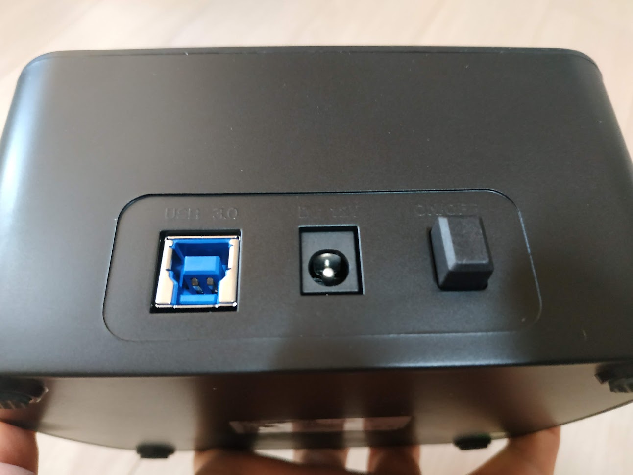 입출력. 전원단자.