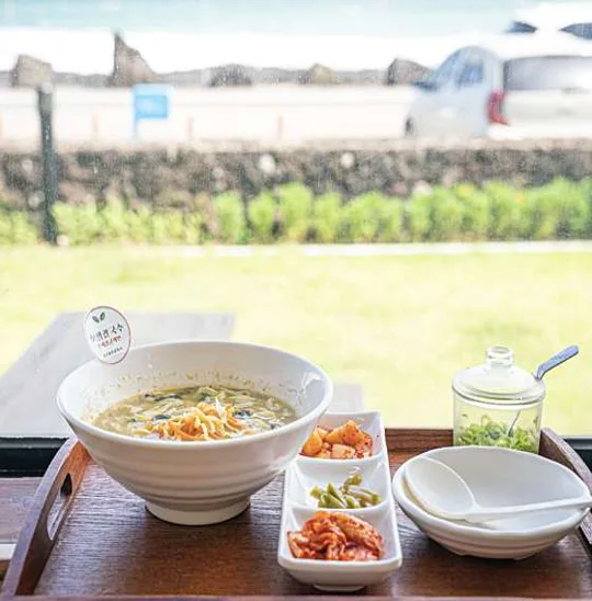성산봄죽칼국수 신산리 본점
