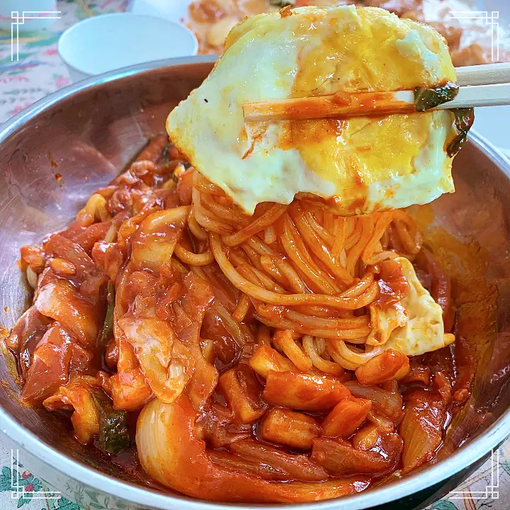 식객 허영만 백반기행 40년 전통 달인 노포 중국집 문희경 편 비빔 짬뽕 탕수육 울진 맛집 소개