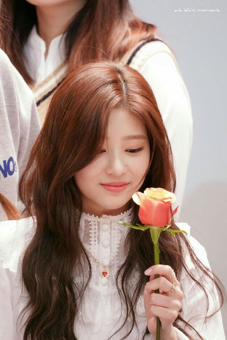 아이즈원 김민주 최애사진