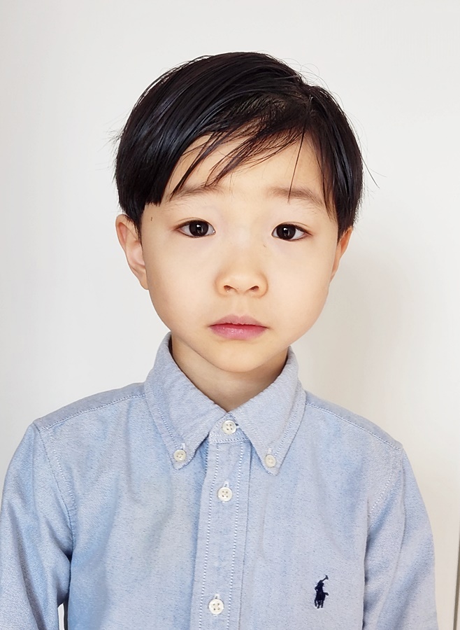 수많은 사진중 정면을 잘보고 있는 쿠웅이사진