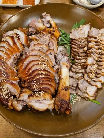 남은 족발로 양념족발 만들기 맛있는 한 끼 해결법 완벽 요리 레시피_8