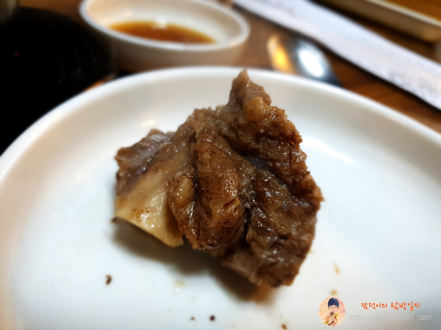 갈비탕의 촉촉한 갈비