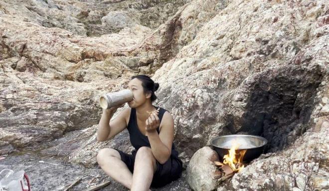 🏝️ 35일의 무인도 생존기 &mdash; &ldquo;살 빼러 갔다가 인생을 바꿨다