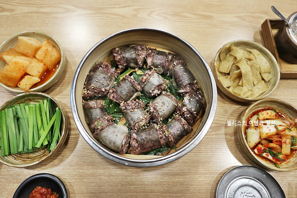 든든하고 깔끔하고 맛있는 순대탕과 꽉찬순대, 남문아바이왕순대탕 회현본점