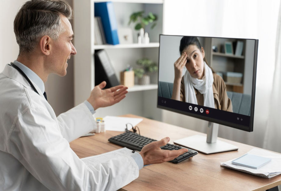 전문가 상담을 받는 장면