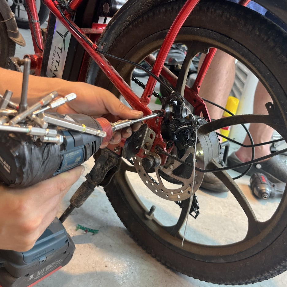 수원 전기자전거 수리 AS: 타이탄700-브레이크 안 잡힘, TITAN 레버 교체, 경기 화성 동탄 오산 용인 광교 안양 안산 군포 분당