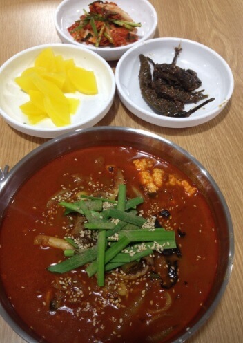 생방송투데이 한우물의 법칙 시흥시 오이도 짬뽕순두부 맛집 강릉짬뽕순두부