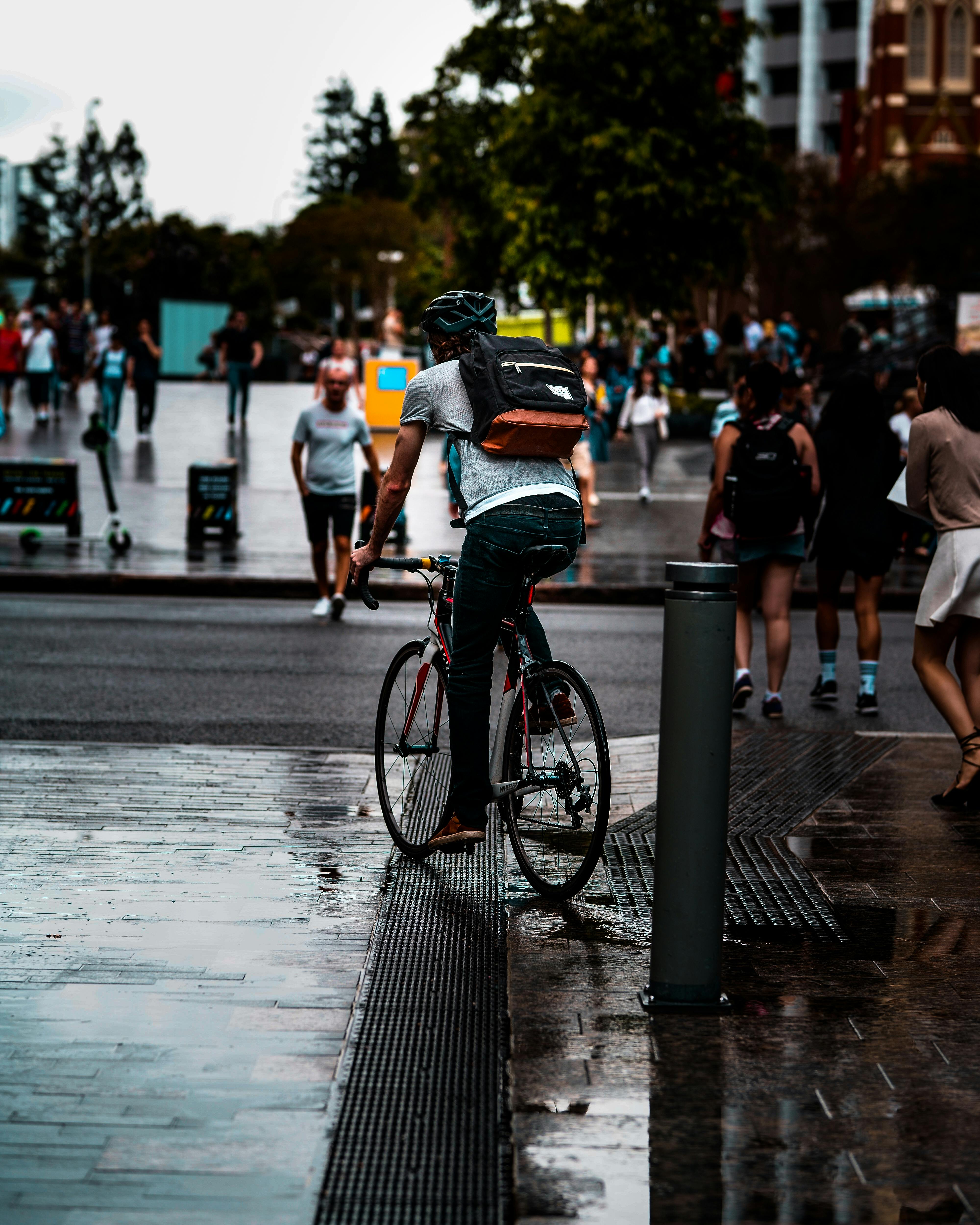 rainy day cycling