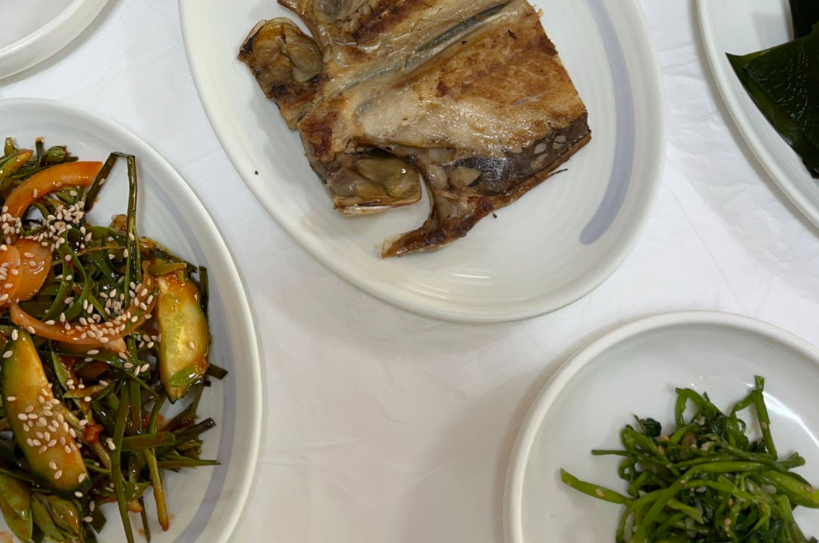 기본반찬과 생선구이
