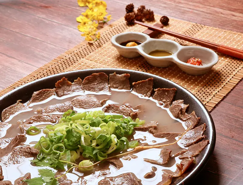 투데이 맛있는 메뉴 세계심장재단 환자회복식 추천 간호사가 연구 개발한 타조 사골 곰탕, 타조 불고기 덮밥, 타조 육회 비빔밥 맛있는 식당 추천 부산 서구 맛집