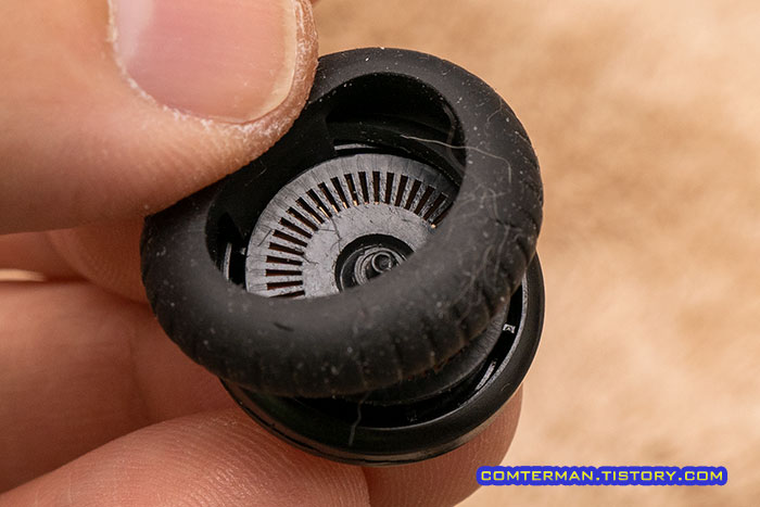 로지텍 V470 휠 커버 분해