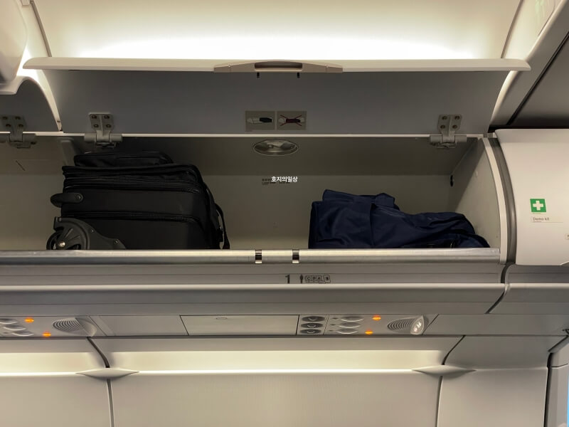 저가항공 에어부산 자리 비교 - A321 짐 넣는 곳