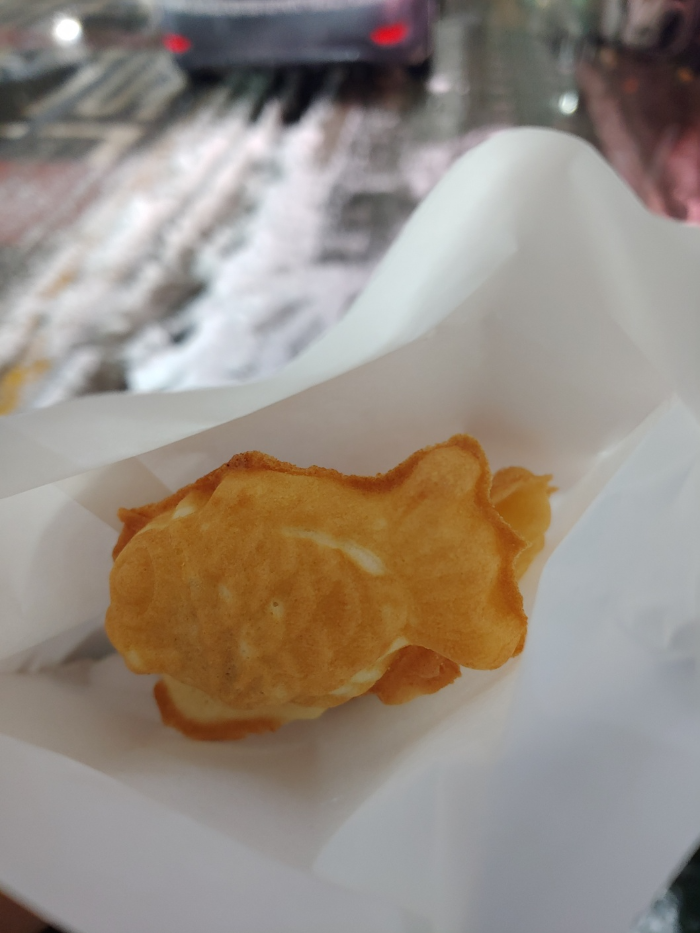 경기도-시흥시-신천동-첫눈-온날-먹은-미니-붕어빵