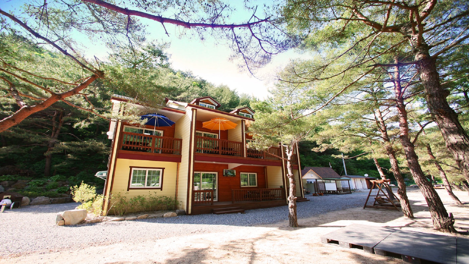 영월군 엄둔 솔밭 빌리지 예약 바로가기