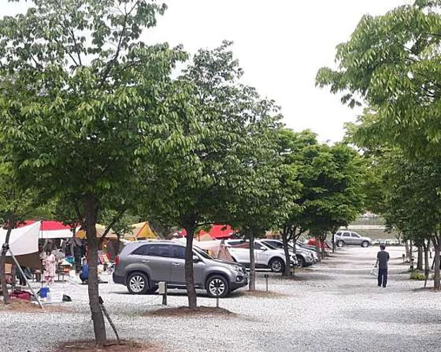 율곡관광농원 오토캠핑장