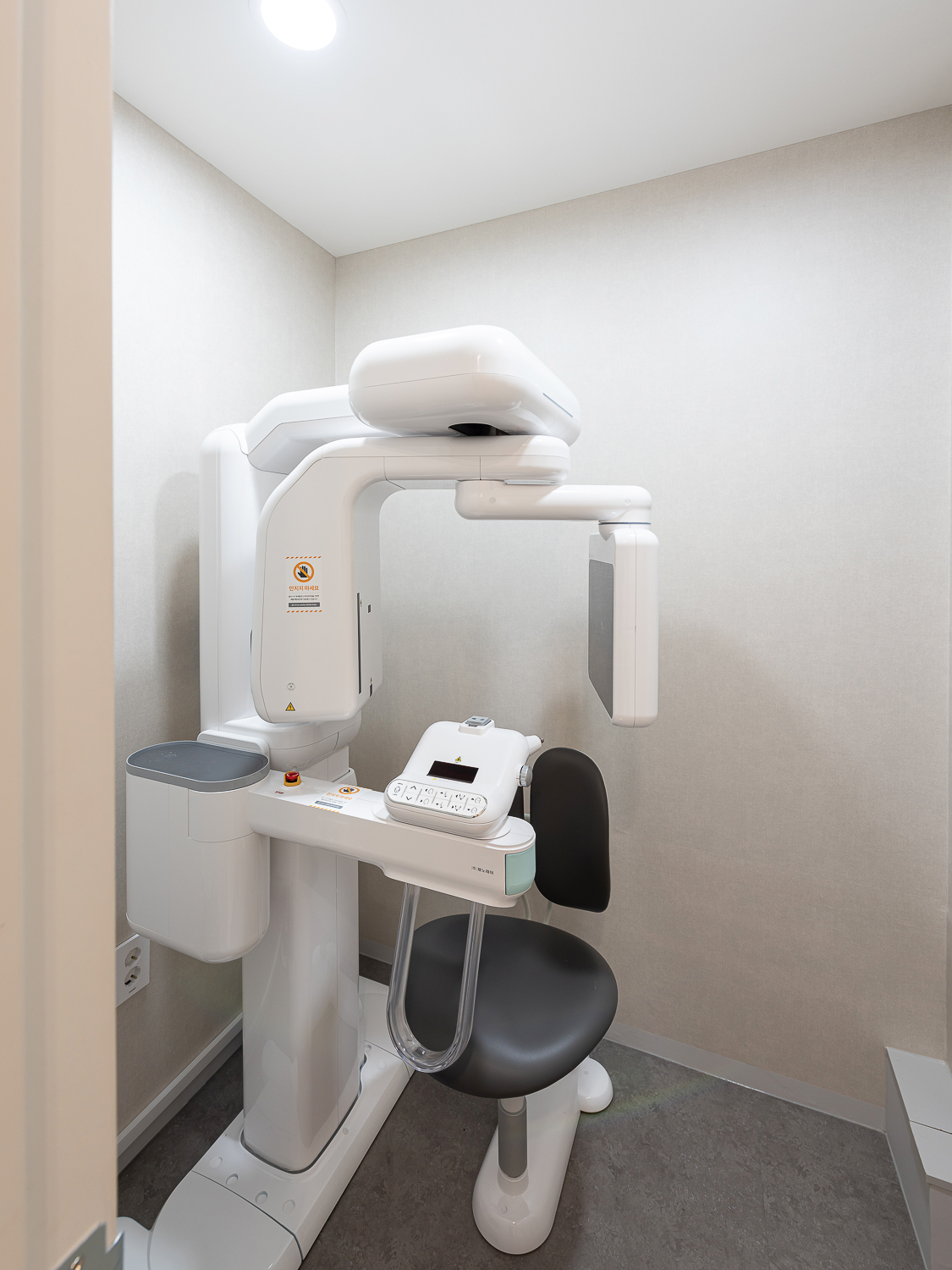 연세편안한이비인후과 검사실