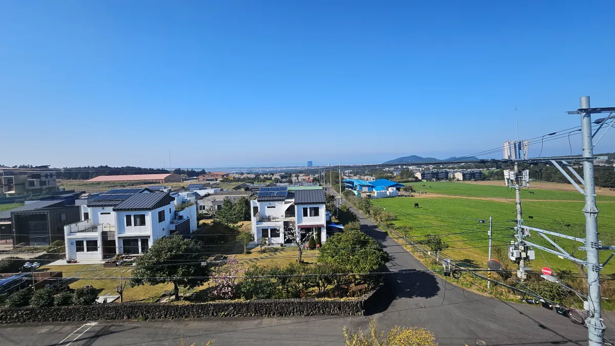 제주바다와-밭-타운하우스전경