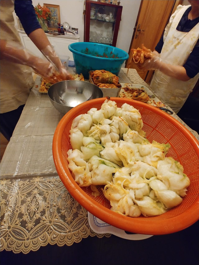 배추 양념 넣기