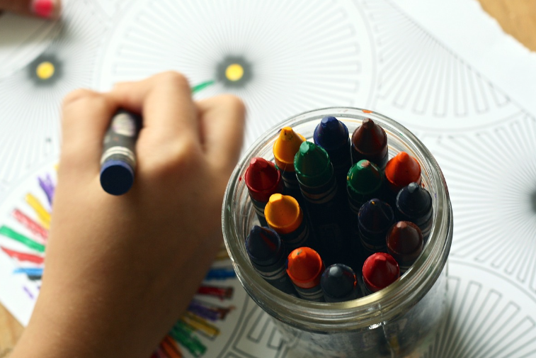사람의 추억을 제품으로 만드는 감성 비즈니스: 맞춤형 그림, 조각