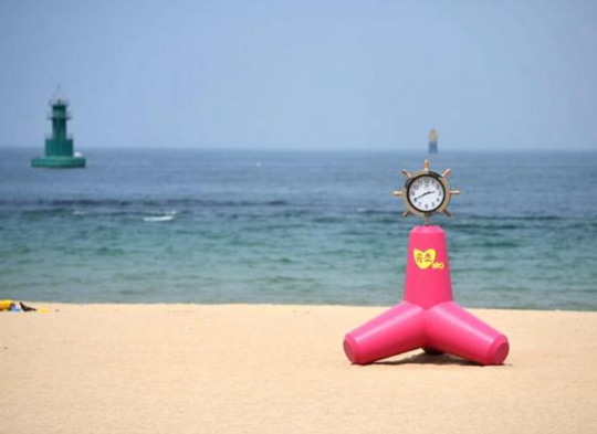 속초-해수욕장-조형물