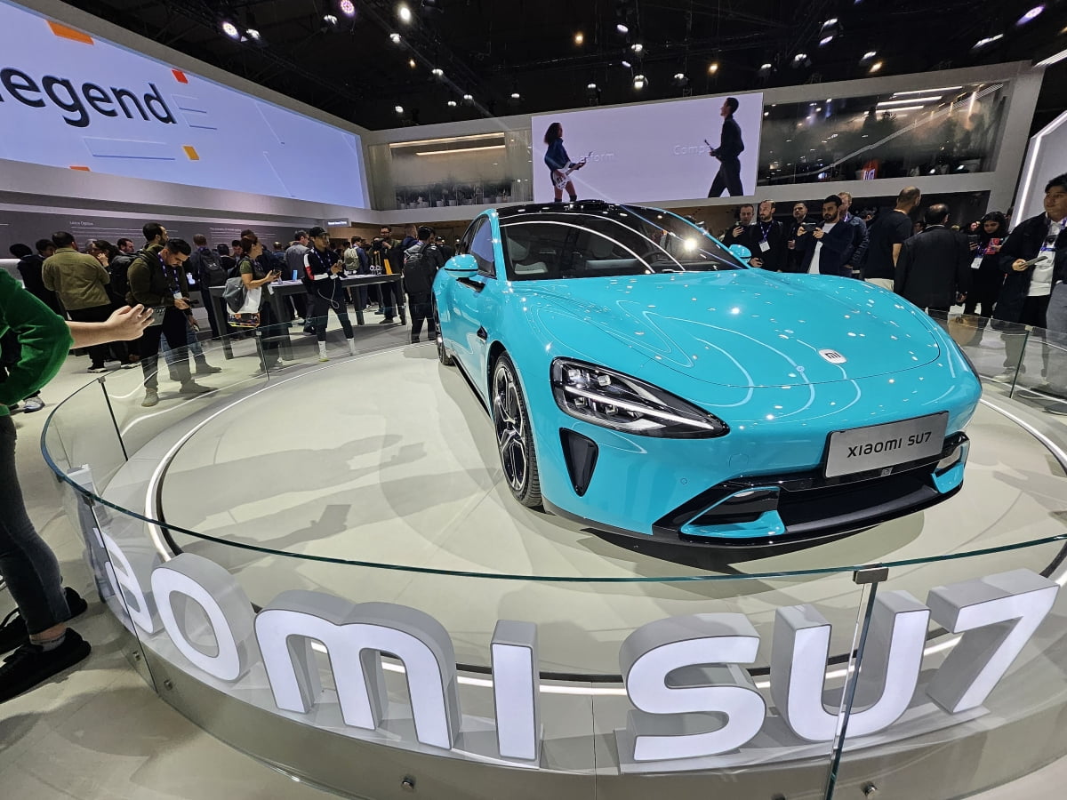 샤오미가 출시한 전기차 SU7.