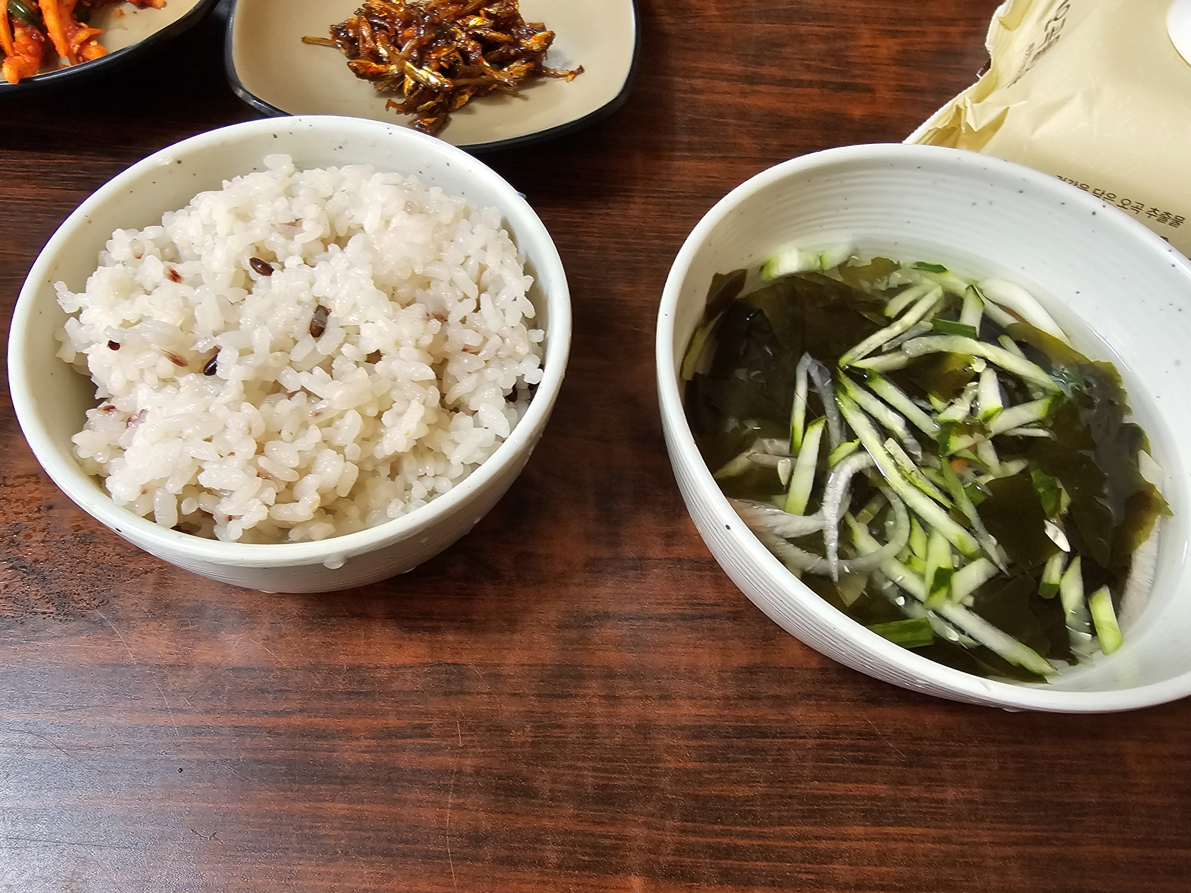 부산 송남시장 순옥이네 오이냉국과 잡곡밥, 시원한 냉국 한 그릇 세트