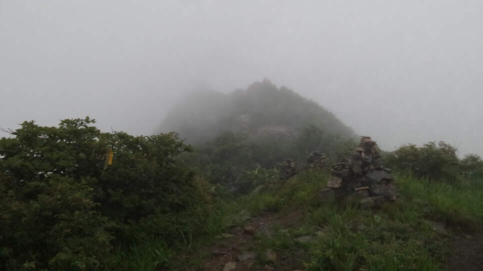 100대 명산 등산하기 쉰한번째 합천 황매산 사계절에 빛나는 억새&middot;철쭉 명산