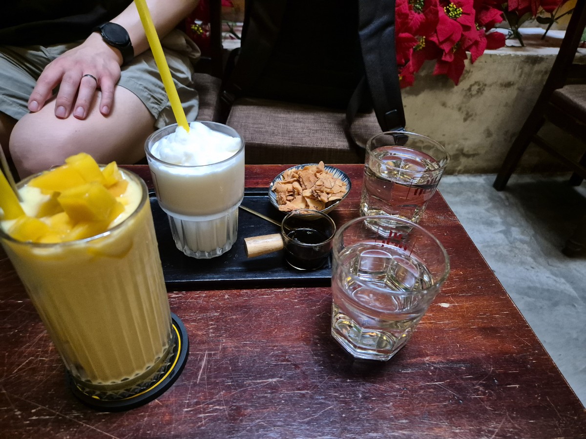 읏 띠크 카페(UT TICH) 메뉴