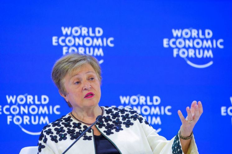 IMF 세계성장률 하향 조정 한국 1.9% 유지 비결과 중동 전쟁 리스크 총정리 2026