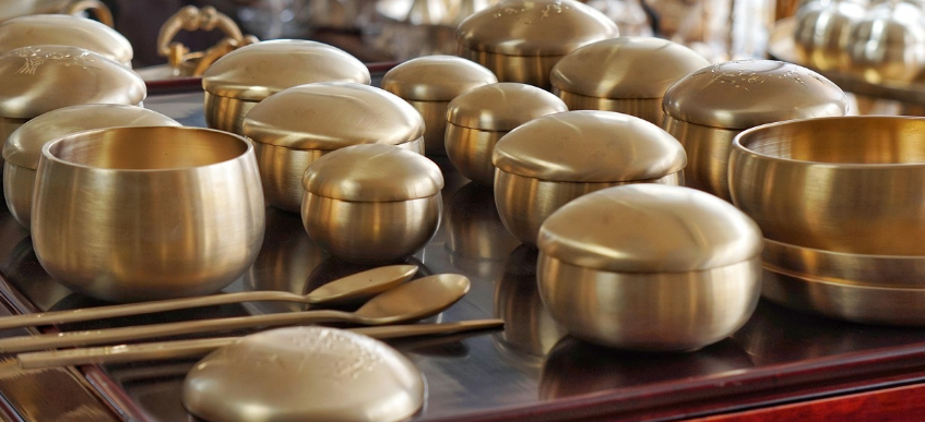 소반 공예: 전통 소반의 종류와 현대 주거 공간에서의 변신