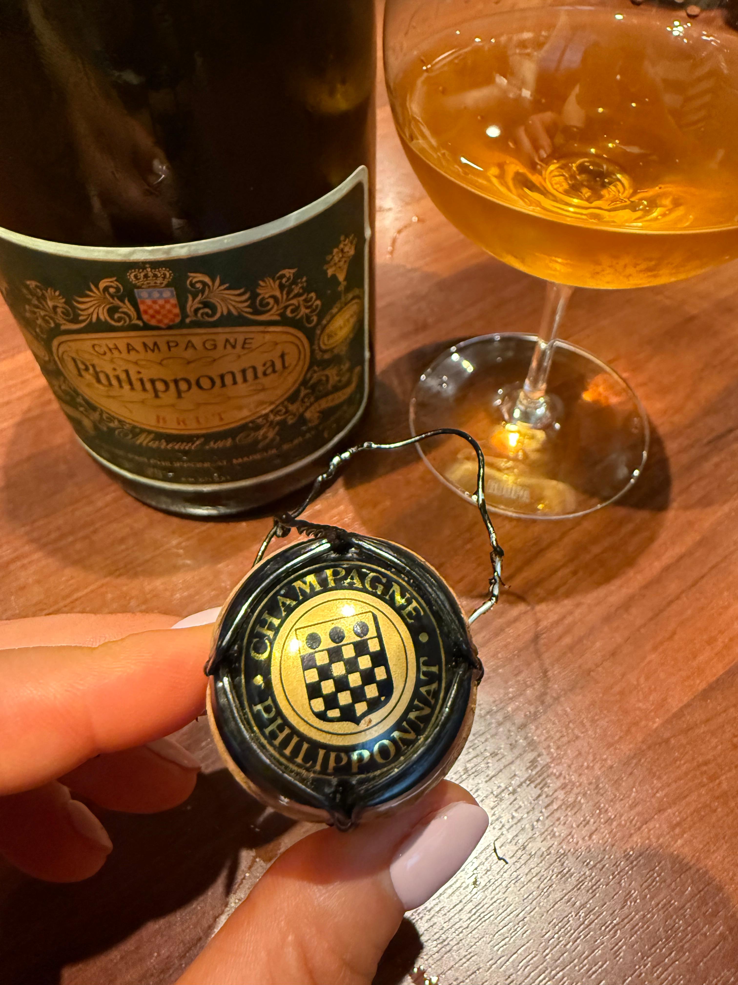 Philipponnat Royale Réserve Brut NV (1990s–early 2000s Release), Champagne, France๏ฝํ๋ฆฝํฌ๋ ๋ก์ ๋ฆฌ์ ๋ธ ๋ธ๋คผ NV (1990๋
๋~2000๋
๋ ์ด๋ฐ)