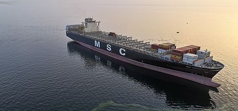 미국 에너지 수출 신기록 사상 최고치 기록: 호르무즈 해협 봉쇄가 불러온 에너지 시장의 대변동과 지속 가능성 분석