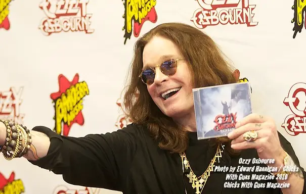 엄지척-따봉-오지-오스본