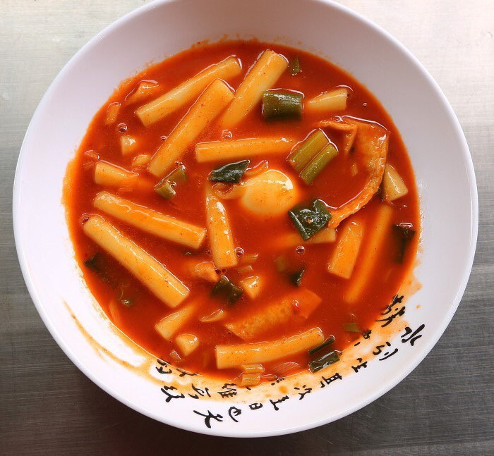 SBS생방송투데이3492회 2024년3월15일 60년 학교 앞 떡볶이 할매떡볶이