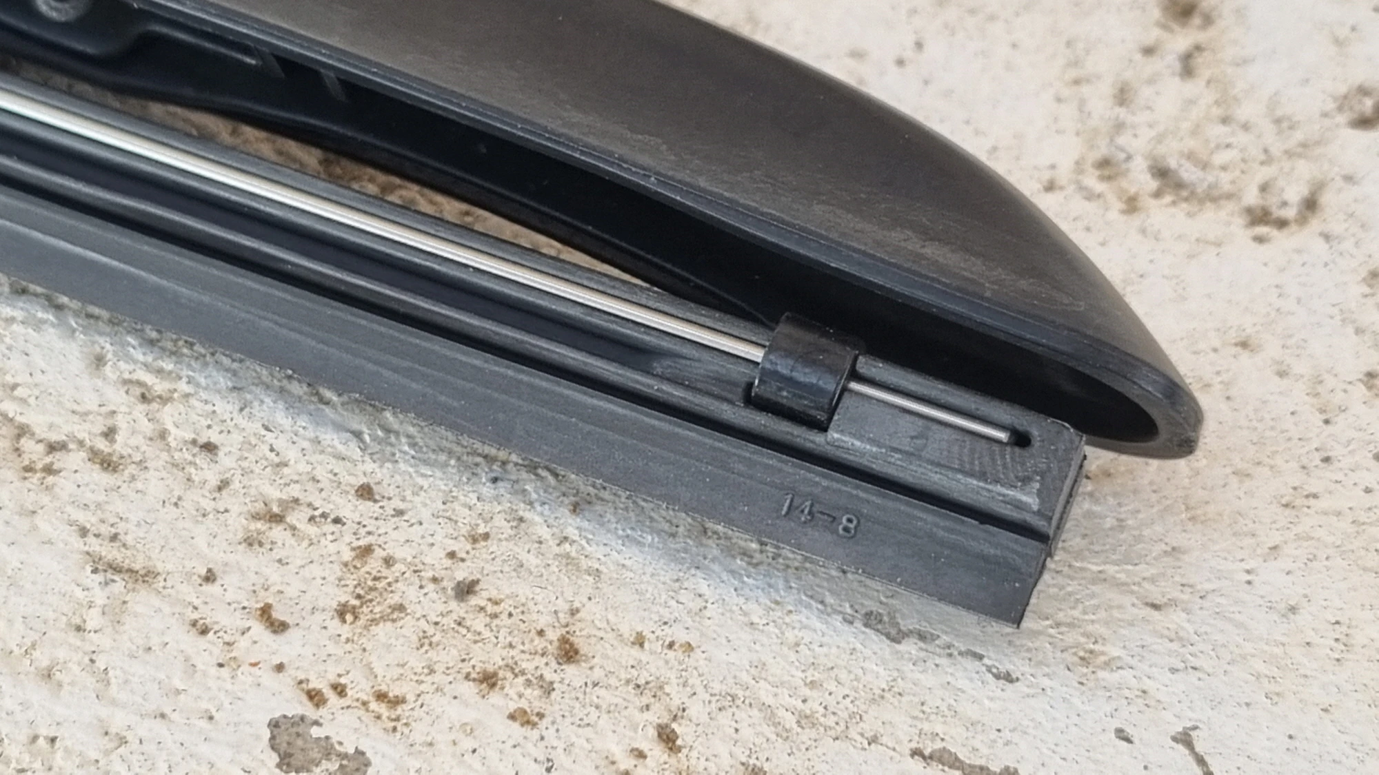 와이퍼 고무 끼운 모습